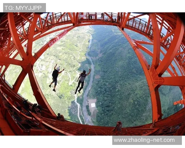 极限运动的边缘探索成都极限运动队的渗透与挑战之旅 极限运动的边缘探索成都极限运动队的渗透与挑战之旅