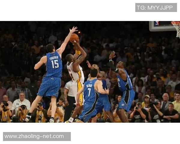 2009年湖人对阵太阳的经典对决回顾与精彩瞬间分析 2009年湖人对阵太阳的经典对决回顾与精彩瞬间分析