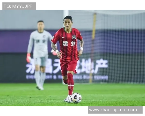 武汉卓尔迎战河南建业全力争胜展现球队实力与斗志